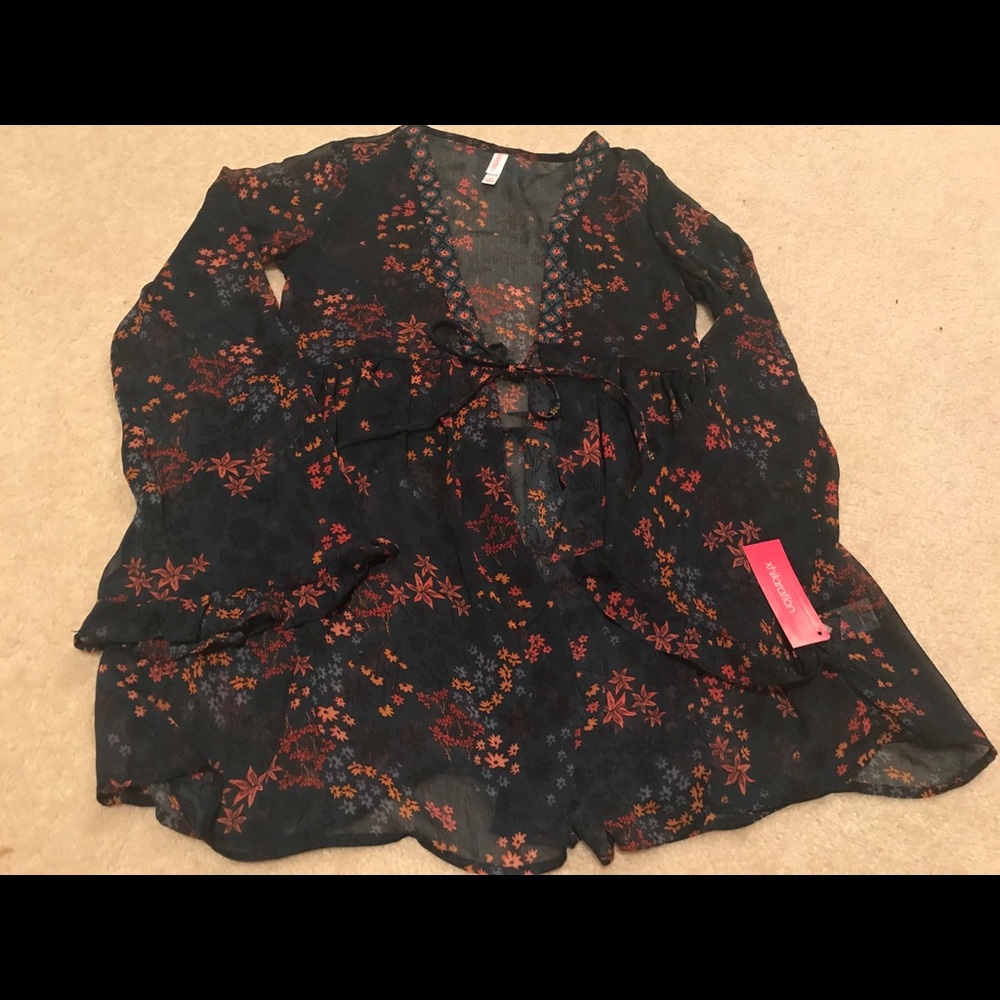 Xhilaration silk top